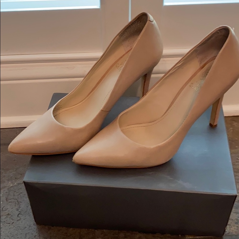 Vince Camuto nude pumps